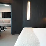 At 35 Hotel 4*