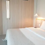 Hotel At 35