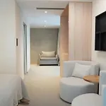 Hotel At 35 4*