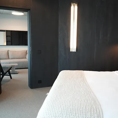 At 35 Hotel 4*